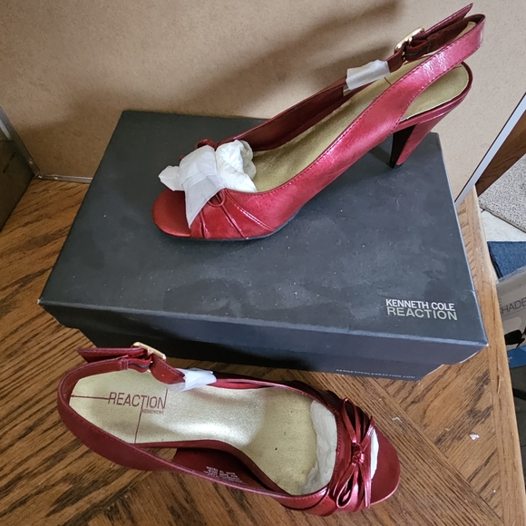 Red Peep-toe sling back heels Kenneth Cole Size 9. New with Box. Never worn. - Picture 4 of 4